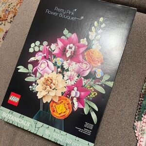 LEGO Pretty Pink Flower Bouquet Building Kit